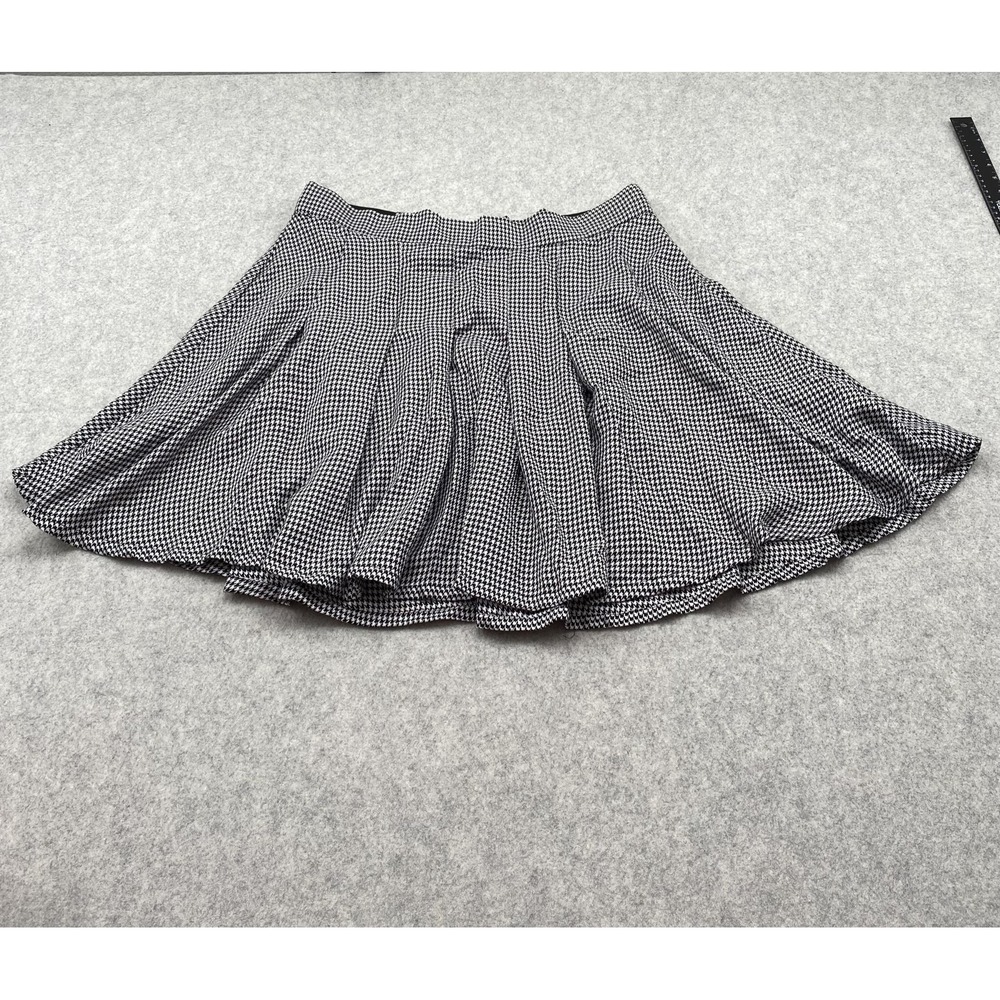 Torrid Skirt Womens 1X (33 Waist) Black Houndstooth Check Skater Mini Stretch